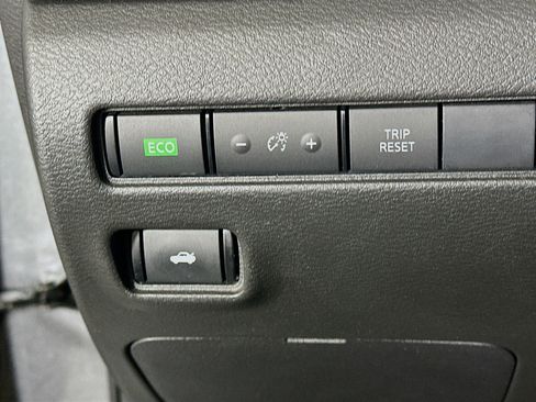 Used 2022 Nissan Sentra SV w/ All-Weather Package image 16