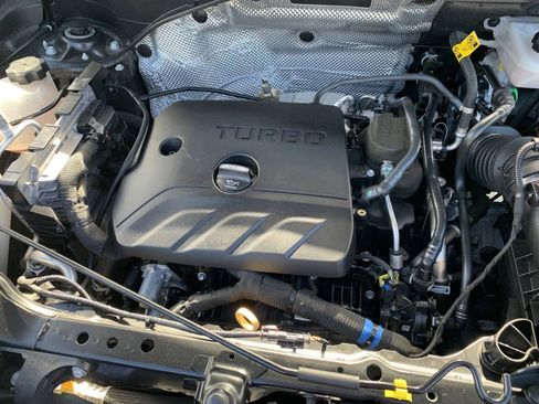 Used 2021 Buick Encore GX Select image 36