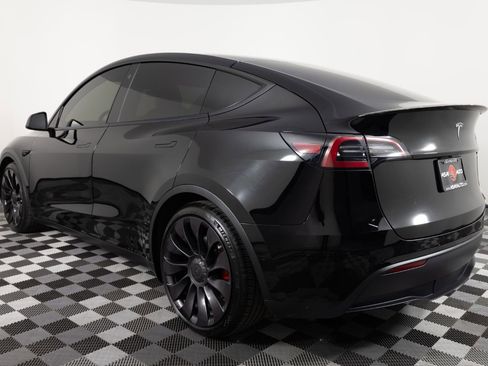 Used 2022 Tesla Model Y Performance image 4