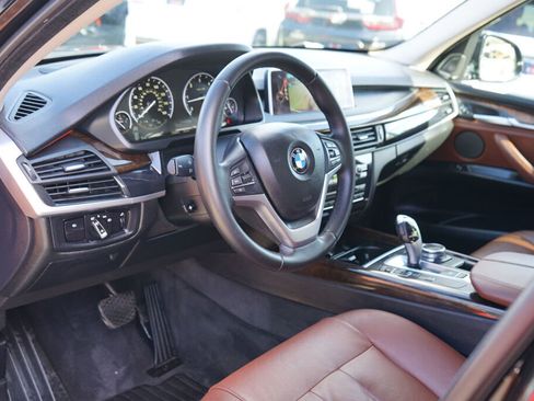Used 2014 BMW X5 xDrive35d image 11
