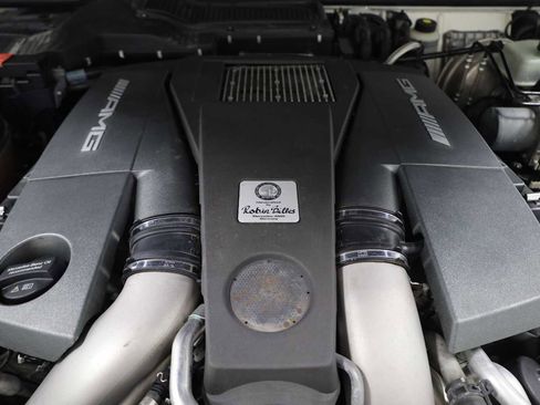 Used 2015 Mercedes-Benz G 63 AMG 4MATIC image 46