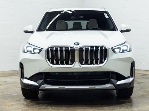 Used 2025 BMW X1 xDrive28i image 8