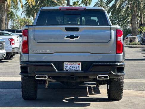 Used 2026 Chevrolet Silverado 1500 LT Trail Boss w/ LT Trail Boss Premium Package AWD/4WD image 5