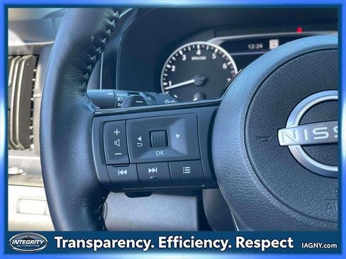 Certified 2025 Nissan Pathfinder SL w/ SL Premium Package image 23