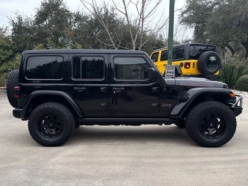 Used 2019 Jeep Wrangler Unlimited Rubicon image 19