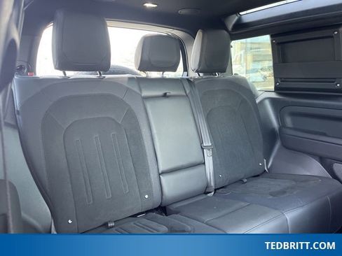 Used 2024 Land Rover Defender 90 V8 image 16