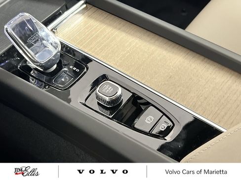 Used 2026 Volvo XC60 B5 Core w/ Climate Package image 20