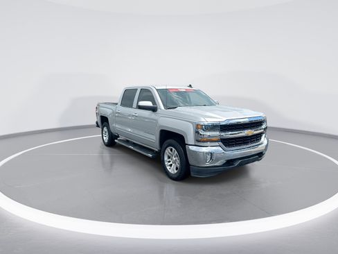 Used 2018 Chevrolet Silverado 1500 LT w/ All Star Edition AWD/4WD image 2