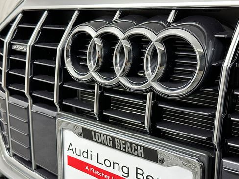 New 2025 Audi Q3 2.0T Premium image 14