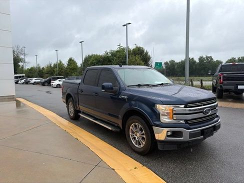 Used 2019 Ford F150 Lariat w/ Trailer Tow Package RWD image 7