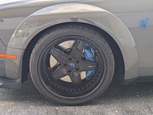 Used 2019 Dodge Challenger SRT Hellcat w/ Widebody Package image 9