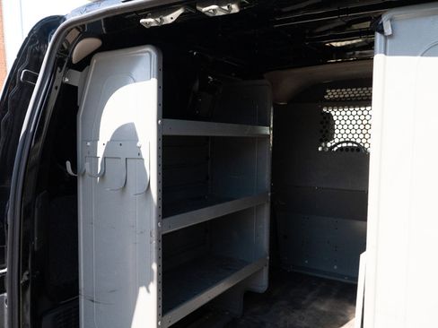 Used 2019 Nissan NV200 S w/ Cruise Control Package image 17