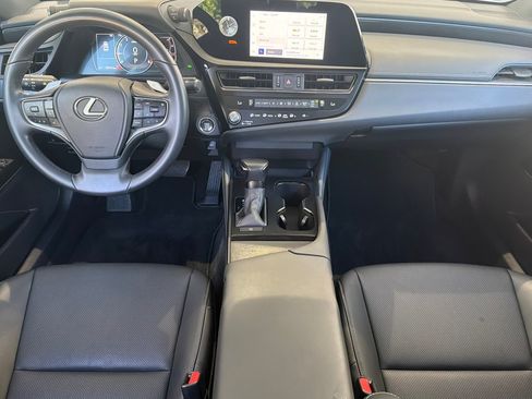 Used 2024 Lexus ES 350 w/ Accessory Package (Z1) FWD image 17