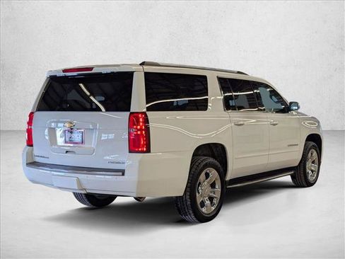 Used 2019 Chevrolet Suburban Premier image 5