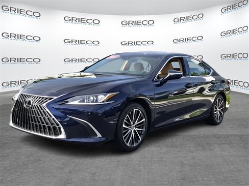 Used 2022 Lexus ES 350 w/ Premium Package image 3