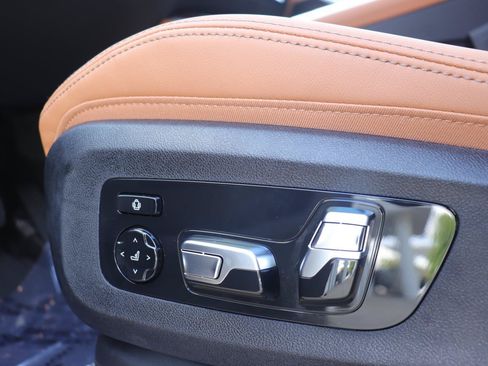 New 2026 BMW X5 sDrive40i w/ Climate Comfort Package RWD image 26
