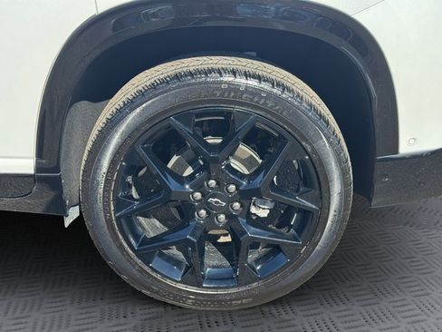 Used 2024 Chevrolet Traverse RS w/ LPO, Floor Liner Package image 31