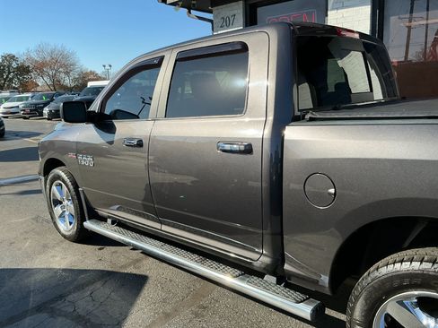 Used 2017 RAM 1500 Big Horn image 32