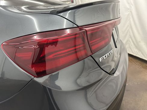 Used 2024 Kia Forte GT-Line w/ GT-Line Premium Package FWD image 12