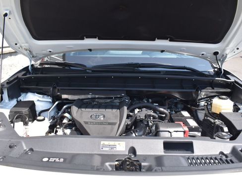 Used 2023 Toyota Highlander Platinum AWD/4WD image 27