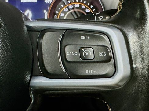 Certified 2022 Jeep Gladiator Overland image 34