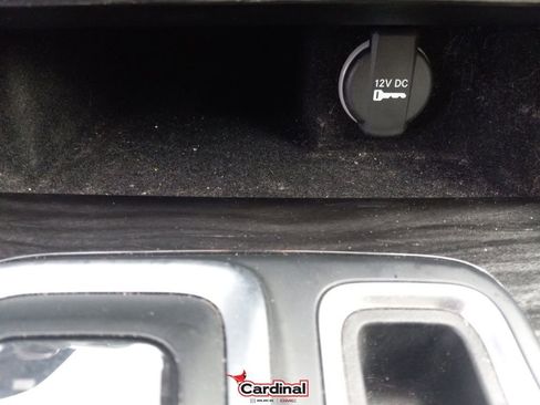 Used 2016 Chrysler 300 Limited w/ Driver Convenience Group image 36