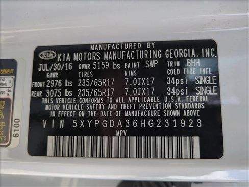 Used 2017 Kia Sorento LX w/ LX Convenience Package image 23