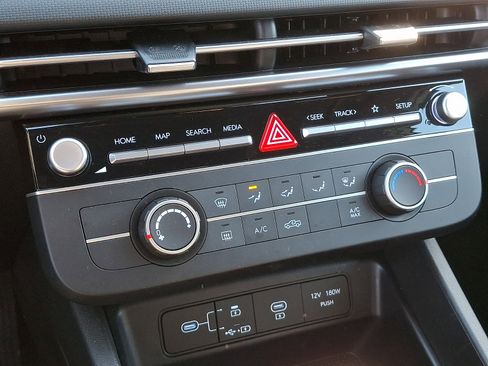 New 2025 Hyundai Santa Cruz SE image 18