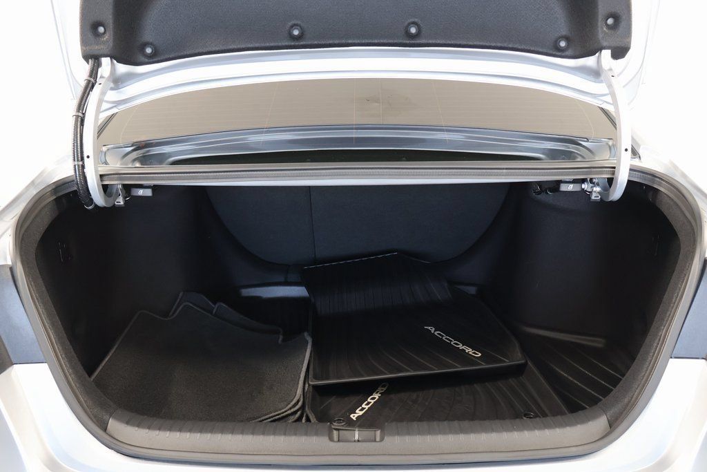 Used 2025 Honda Accord Sport image 14