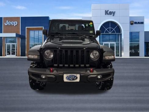 Used 2023 Jeep Gladiator Rubicon w/ Cold Weather Group image 13