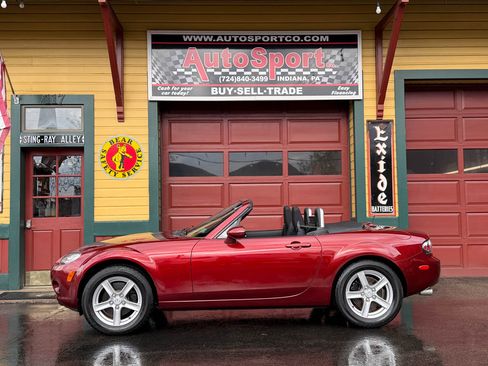 Used 2007 MAZDA MX-5 Miata Sport w/ Convenience Pkg image 14