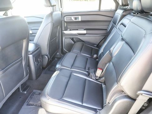 Used 2024 Ford Explorer XLT w/ Equipment Group 202A image 22