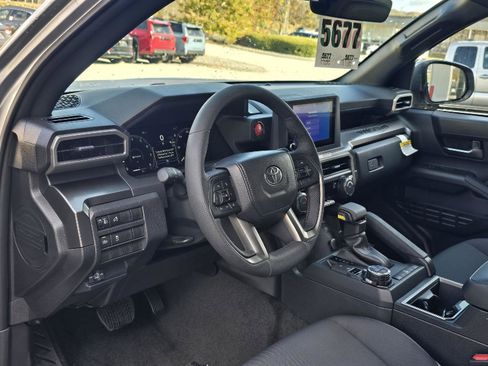 New 2025 Toyota Tacoma TRD Off-Road image 10