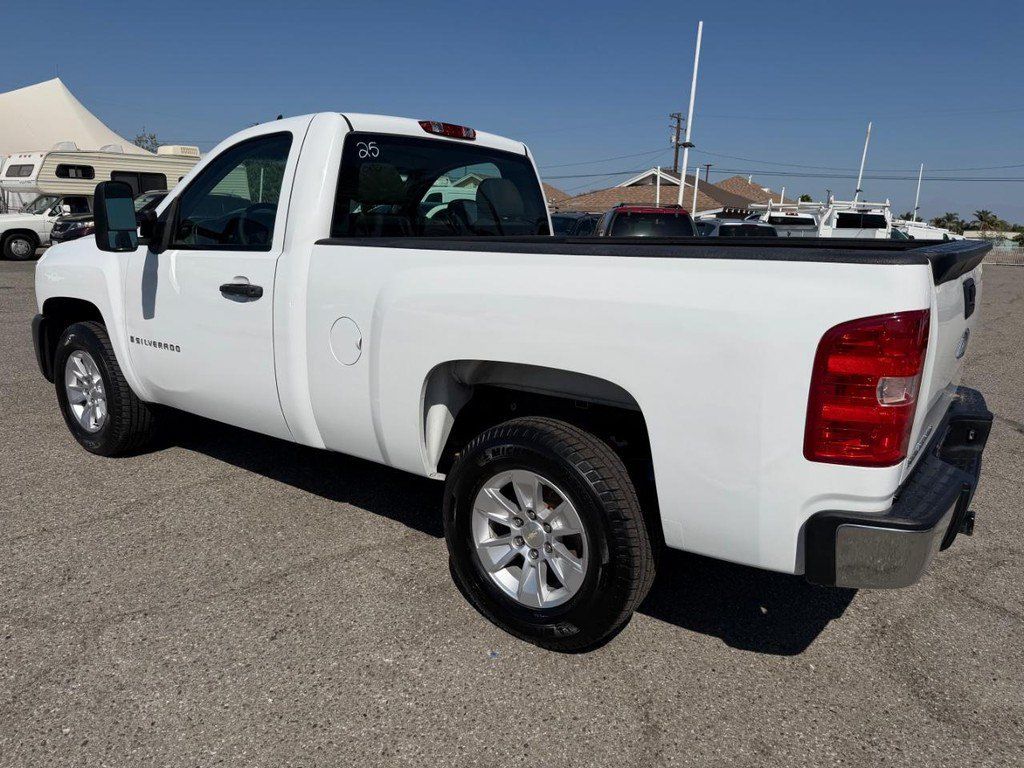 Used 2009 Chevrolet Silverado 1500 W/T AWD/4WD image 9