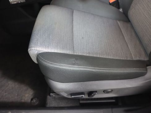 Used 2023 Nissan Rogue SV image 20