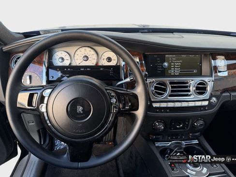 Used 2011 Rolls-Royce Ghost image 12