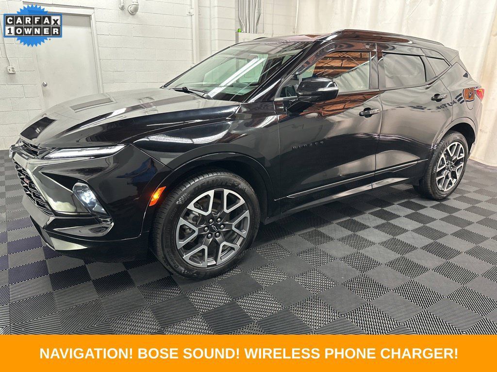 Used 2024 Chevrolet Blazer RS AWD/4WD image 1