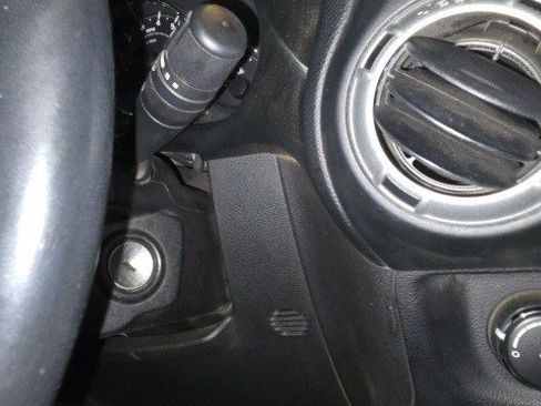 Used 2014 Jeep Wrangler Unlimited Sahara image 12