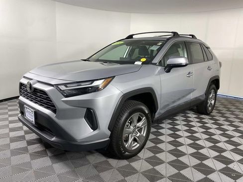 Used 2024 Toyota RAV4 XLE image 4