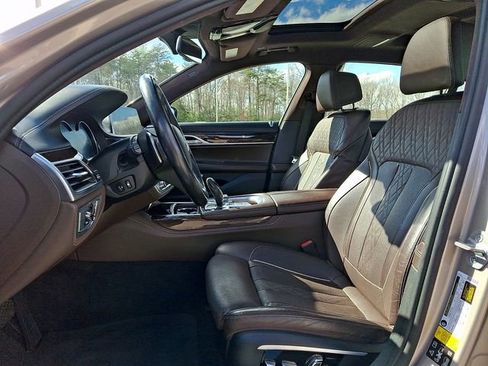 Used 2016 BMW 750i xDrive 750i xDrive image 13