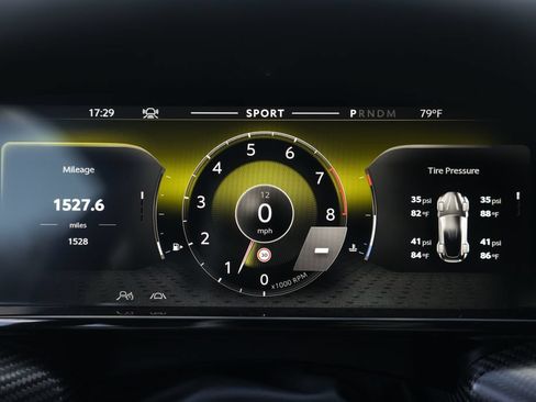 Used 2025 Aston Martin V8 Vantage Coupe RWD image 61
