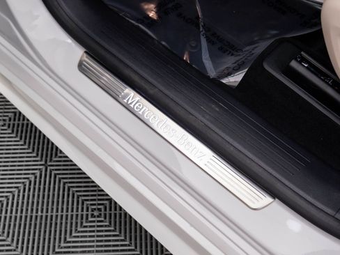 Certified 2025 Mercedes-Benz GLS 450 4MATIC image 13