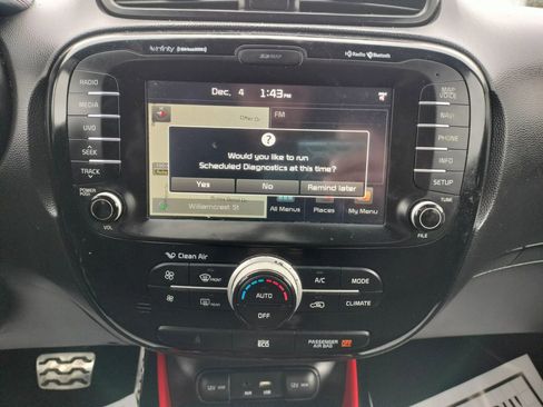 Used 2015 Kia Soul + image 36