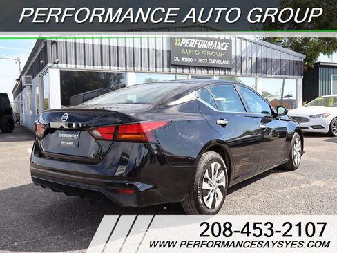 Used 2022 Nissan Altima 2.5 S image 3