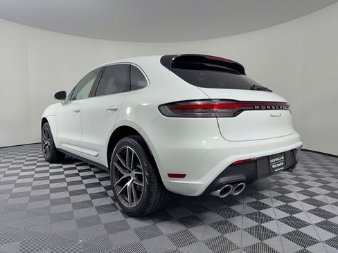Certified 2024 Porsche Macan S AWD/4WD image 3