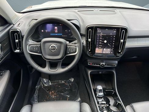New 2026 Volvo XC40 B5 Plus w/ Climate Package AWD/4WD image 28