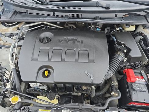 Used 2015 Toyota Corolla L image 30