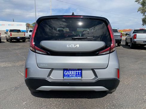 Used 2025 Kia Soul LX w/ LX Technology Package image 14