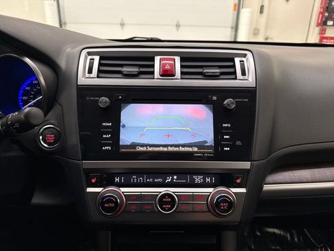 Used 2016 Subaru Outback 2.5i Limited image 21