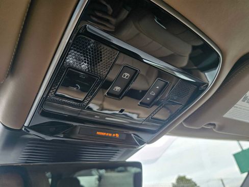 Used 2023 Land Rover Range Rover Autobiography image 34